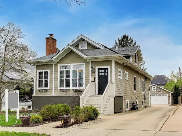 274 N Oak St, Elmhurst, IL 60126