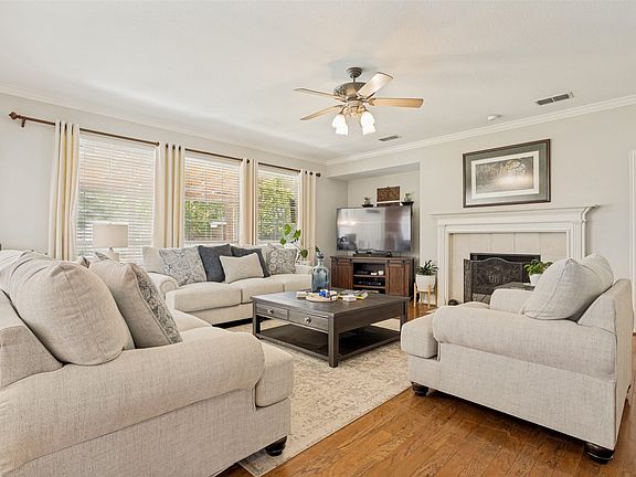5th image of 6610 Falcon Crest Ln