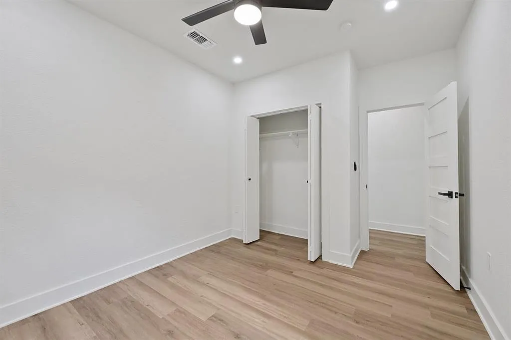 8 bed, 3.5 bath, 3200 sqft, $18,500 — Photo 4