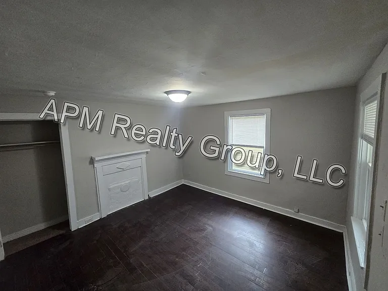 1215 King St — Photo 9