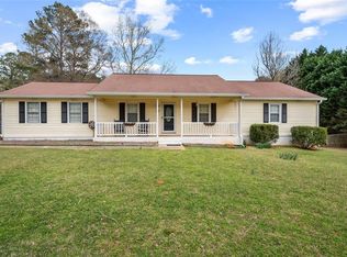 140 Wyonia Way, Fayetteville, GA 30215