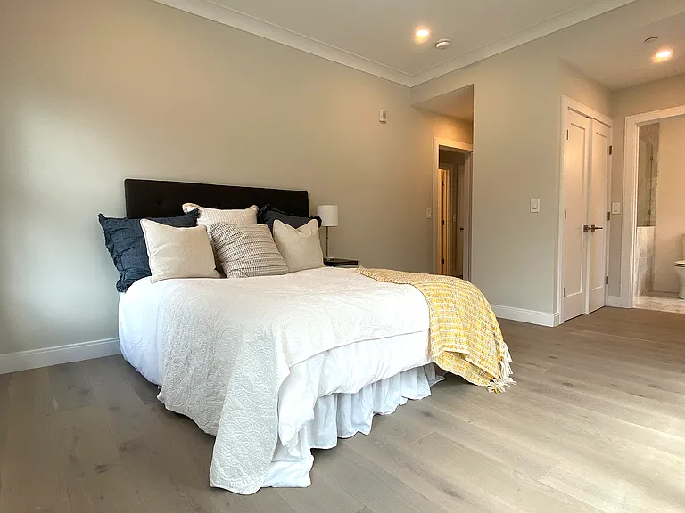 32 Cummins Hwy #6 — Photo 7