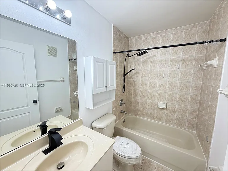 7080 NW 177th St #20913 — Photo 15