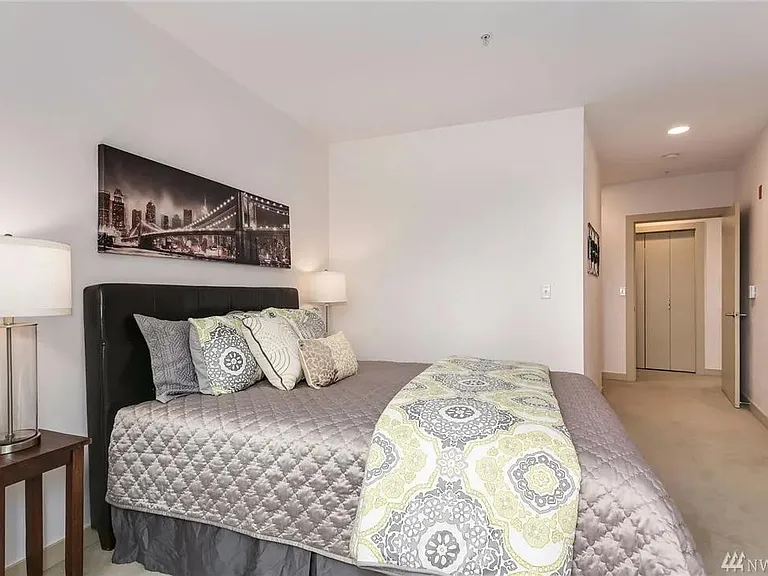 1410 E Pine St #W327 — Photo 8