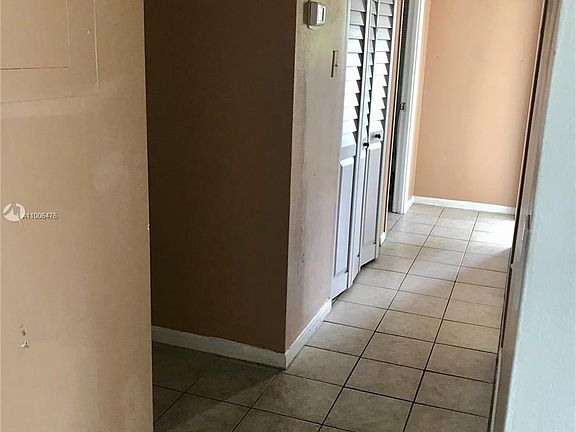5th image of 410 SE 2nd Ave #21-A