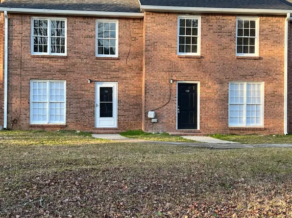 729 Redland Dr, Jonesboro, GA 30238