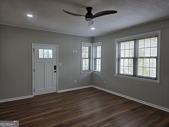 2nd image of 103 W 15th St