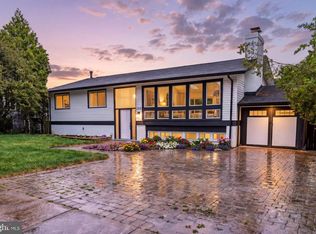 203 Audreys Ct SE, Vienna, VA 22180