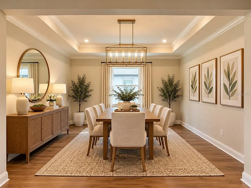 5 bed, 3.0 bath, 3136 sqft, $4,495 — Photo 4