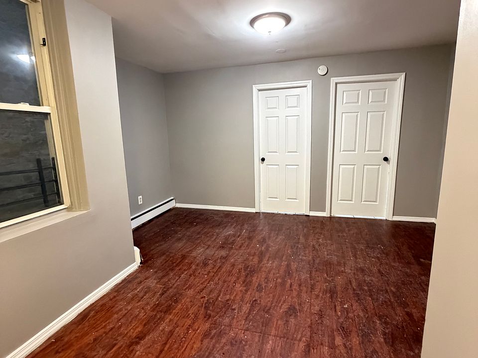 1st image of 60 Van Duzer St Floor 1