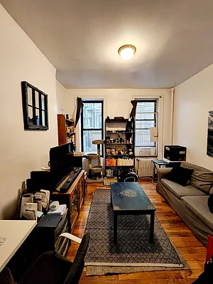 Rented by Oxford Property Group | media 17