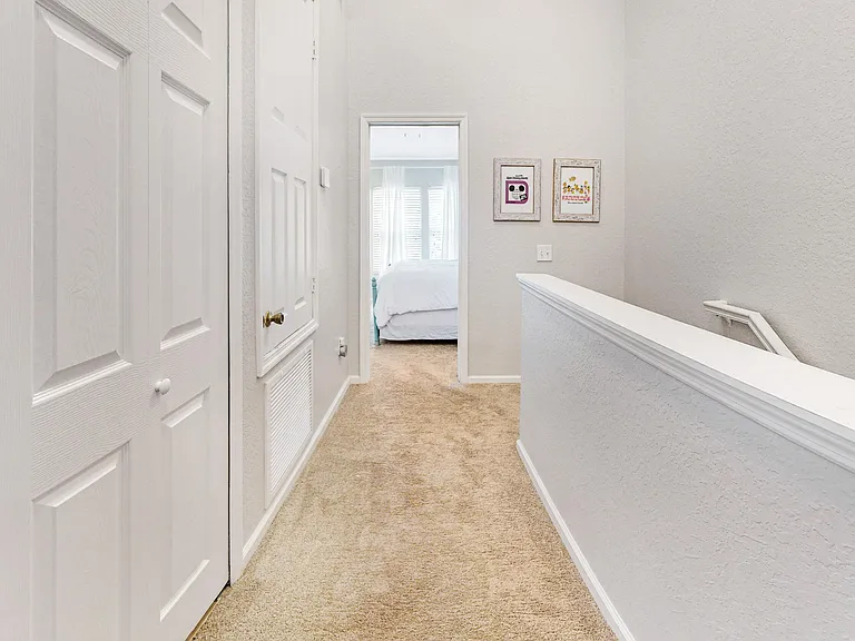 Sir Kaufmann Ct — Photo 31