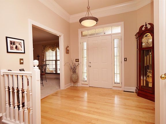 5th image of 250 Summerfield Ln