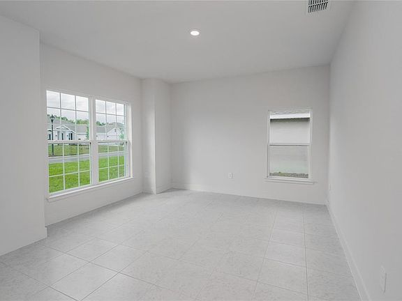 2nd image of 1222 HICKORY NUT DRIVE