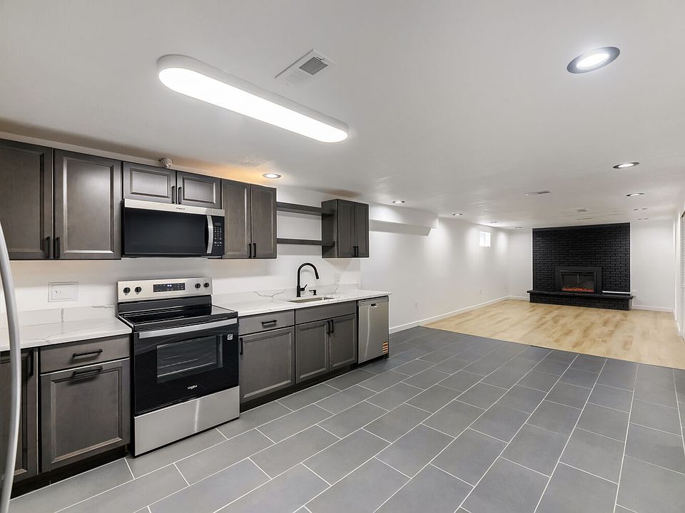 1st image of 3831 W Rutgers Pl