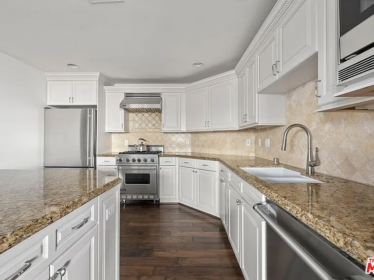 1530 Camden Ave #105 — Photo 5