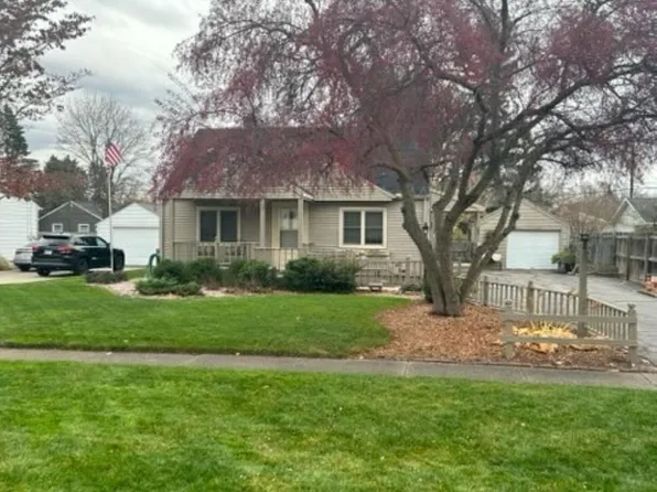 17616 Hepler St, South Bend, IN 46635