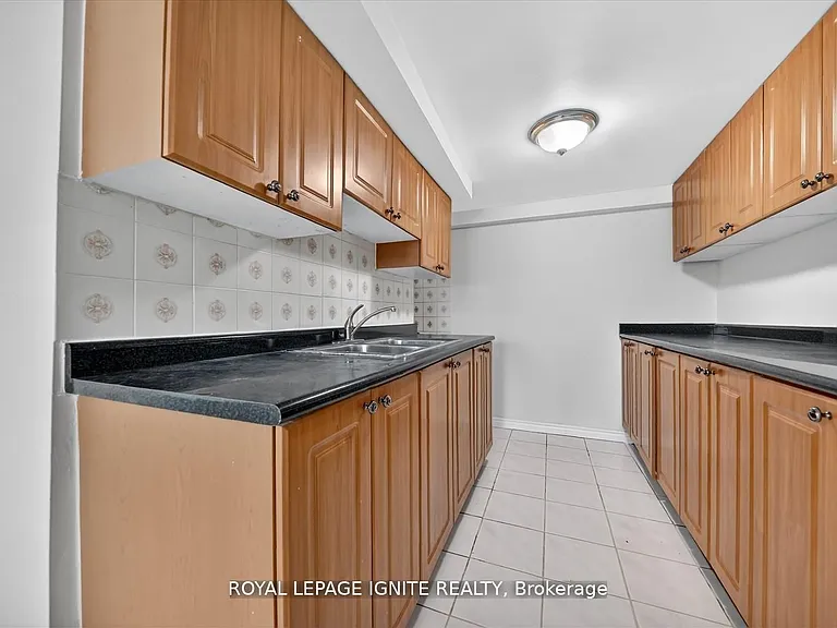 178 Staines Rd #BASEMENT — Photo 9