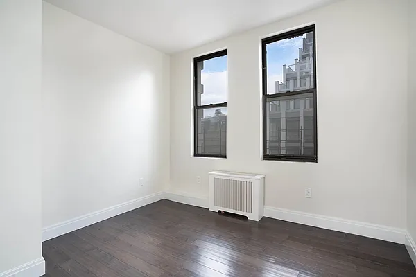 Rented by Compass | media 14