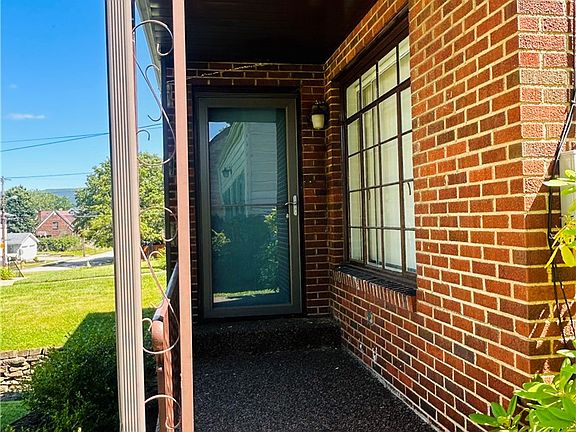 3rd image of 65 Princeton Ave