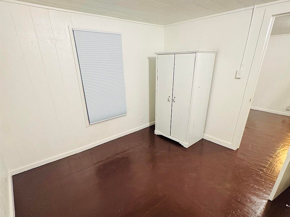 2nd image of 132 Lindsey Rd