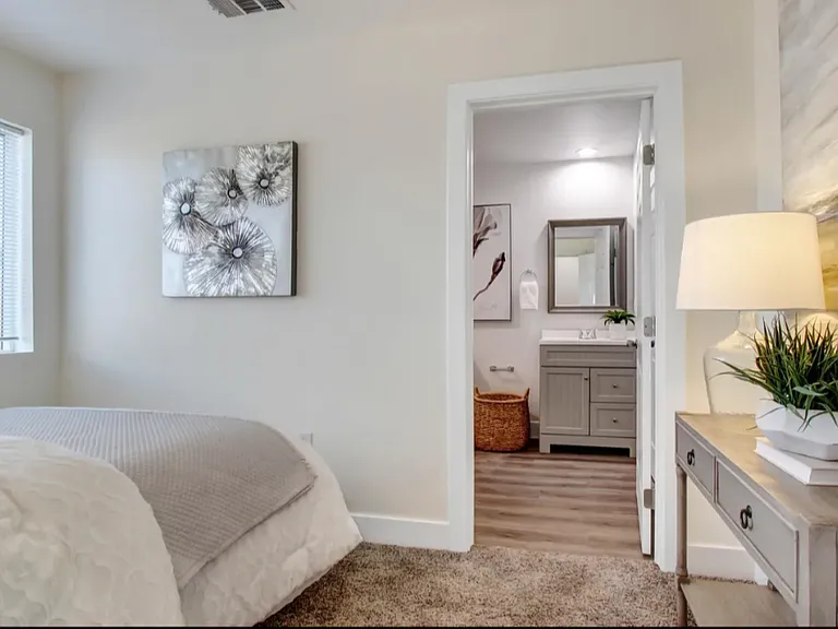 1115 E Artesia Blvd — Photo 8