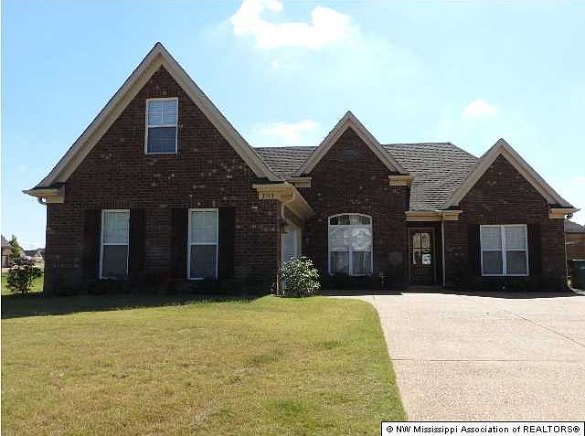 1st image of 3153 Vineyard Dr S