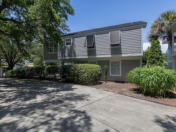 5th image of 816 11th Ave. N