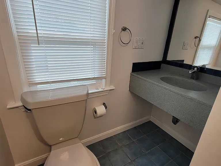 15 Governor Rd — Photo 14