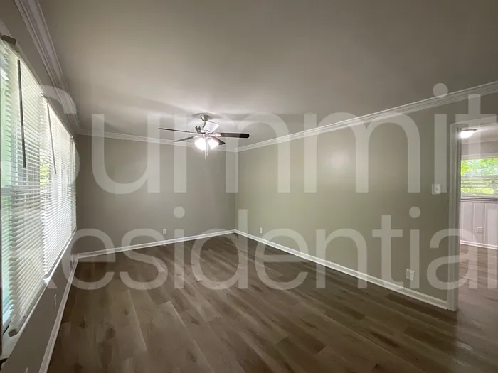 3 bed, 2.0 bath, 1530 sqft, $1,895 — Photo 4