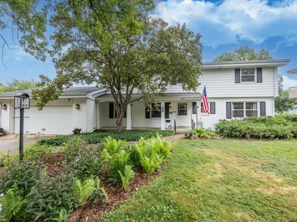 2828 N 122nd STREET, Wauwatosa, WI 53222