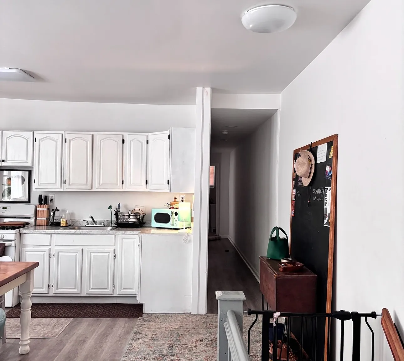 3 bed, 1200 sqft, $2,600 — Photo 2