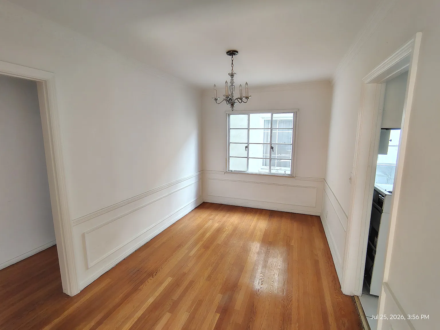 2 bed, 1200 sqft, $3,600 — Photo 4