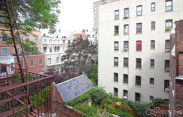 Rented by City Connections Realty | media 25