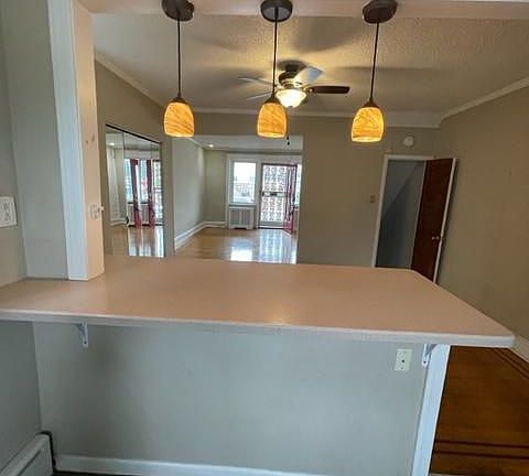 4th image of 5659 Warrington Ave