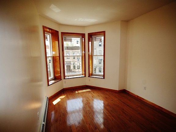 3rd image of 451 51st St APT 3