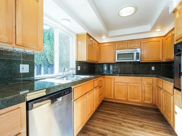 2844 Tiffany West Way — Photo 6