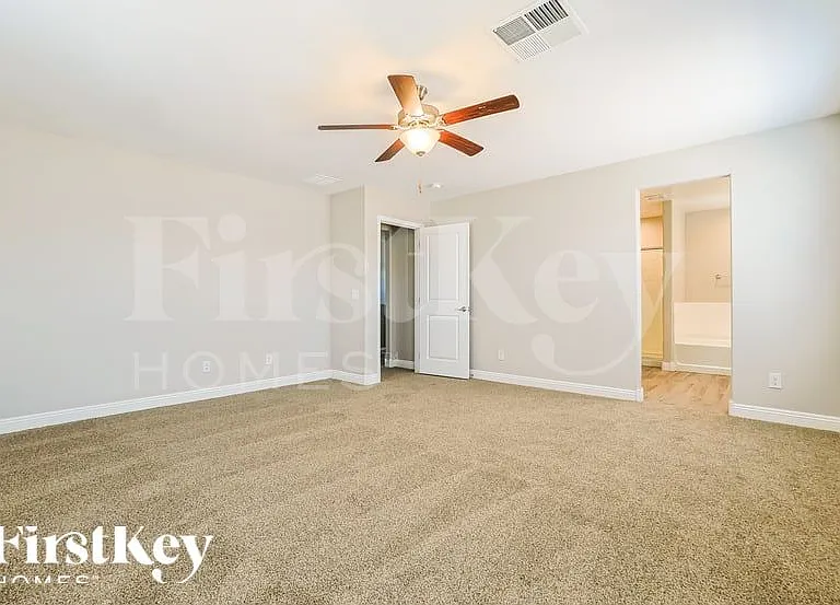 301 N Sunrise — Photo 8
