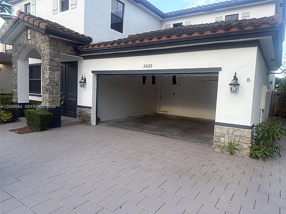 3rd image of 25225 SW 118th Ave