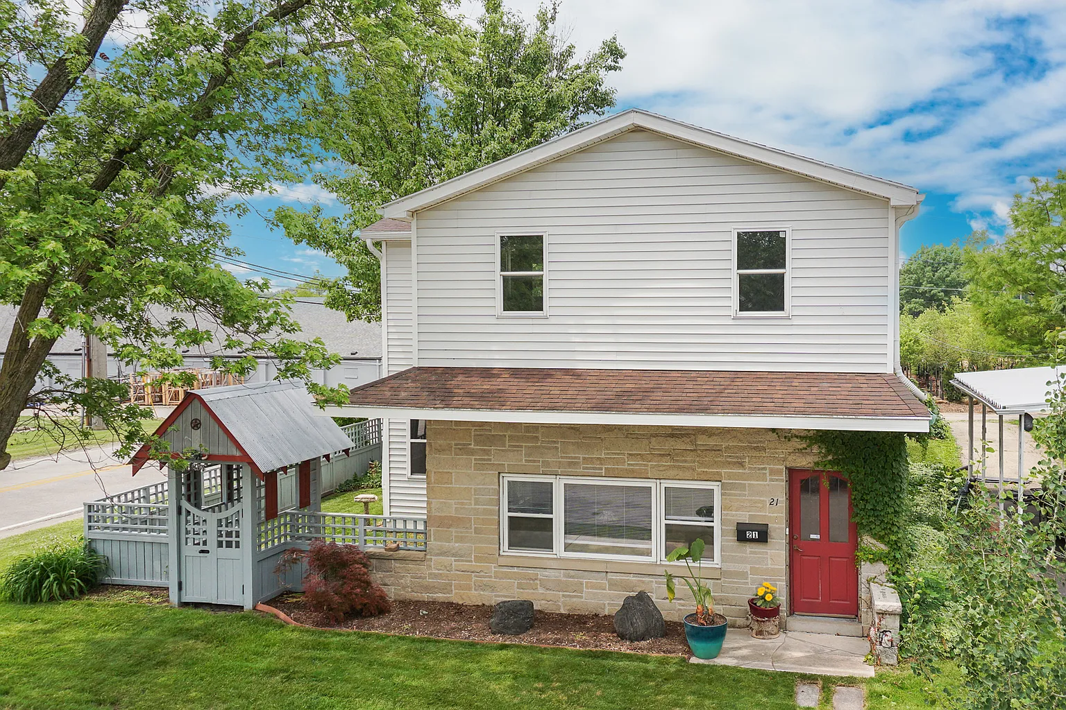 21 Berenz Pl photo 1