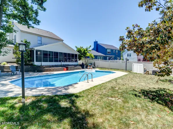 1276 Beauchamps Place, Toms River, NJ 08753