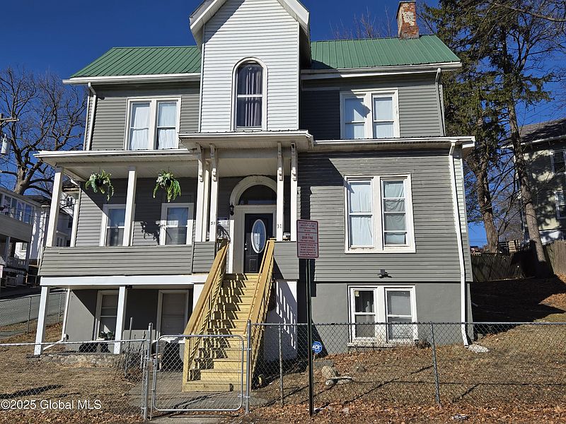 2nd image of 31-33 Linden Avenue