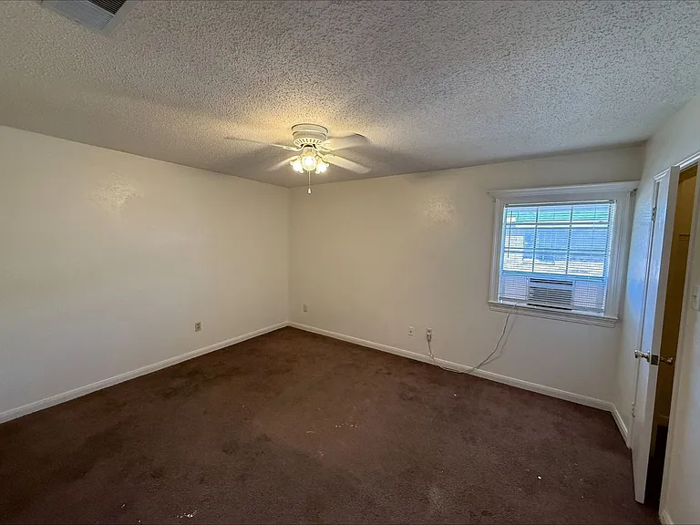 4101 Delaware Ave #14 — Photo 5