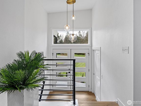 5th image of 11622 SE 284th Street