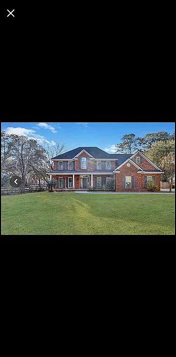 1st image of 6 Baker Dr