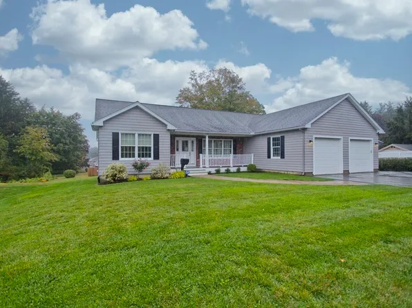 1222 Northampton St, Holyoke, MA 01040