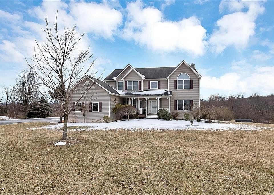 1st image of 47 Laurel Hill Dr