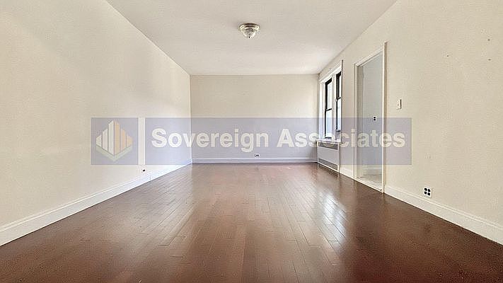 1st image of 30 Cooper St #6E