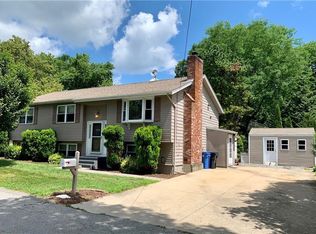 2 Kazan St, Cumberland, RI 02864