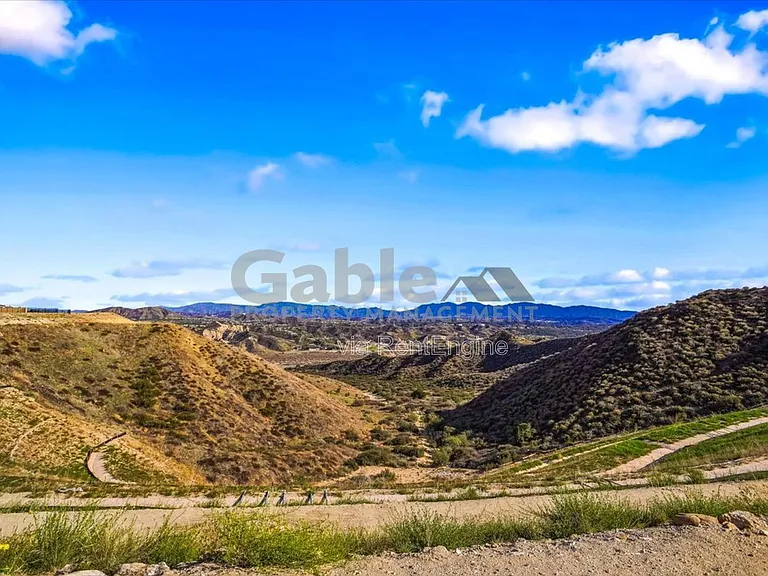 30000 N Camino Los Robles — Photo 32